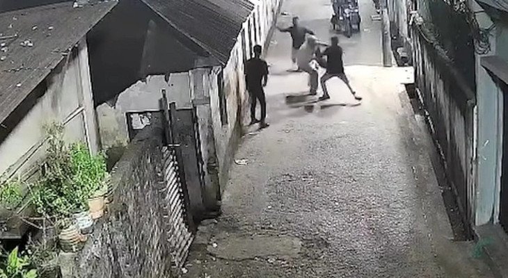 থানা থেকে দেড় কিলোমিটার দূরে ছিনতাই, পুলিশ জানল ফেসবুকে ভিডিও দেখে